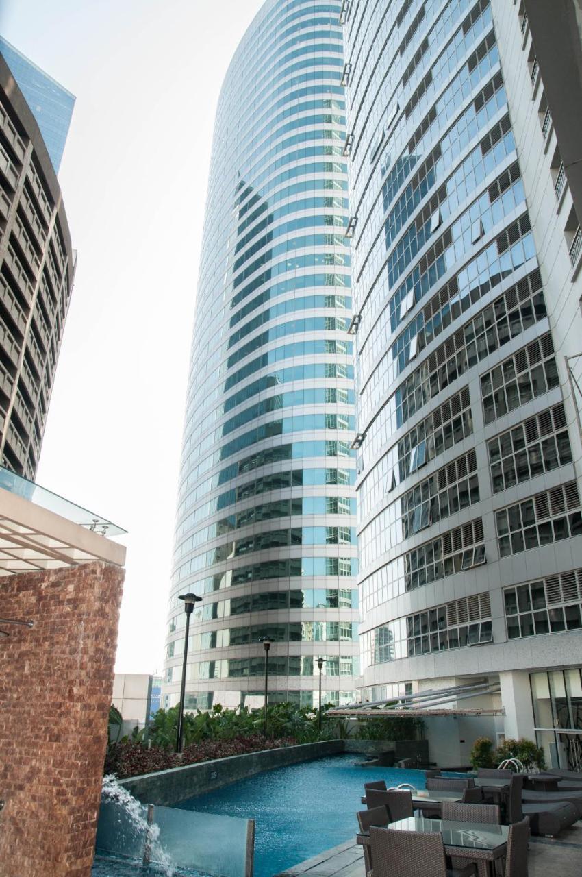 Versailles Stay Makati City Exterior photo