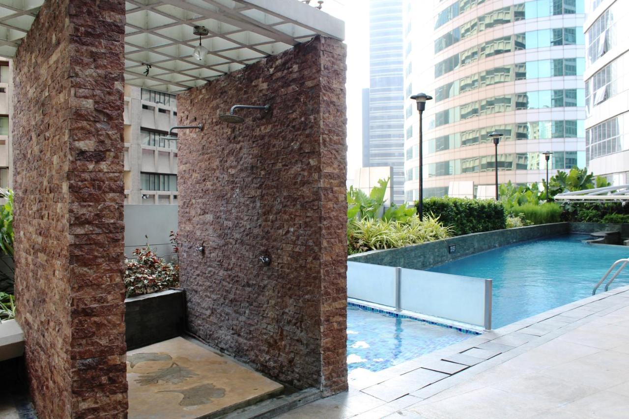 Versailles Stay Makati City Exterior photo