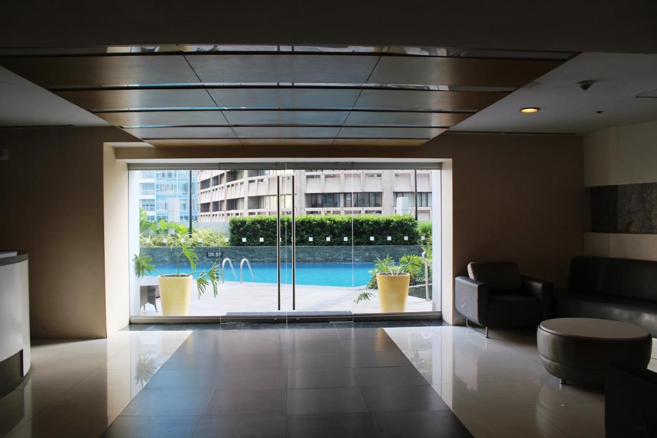 Versailles Stay Makati City Exterior photo